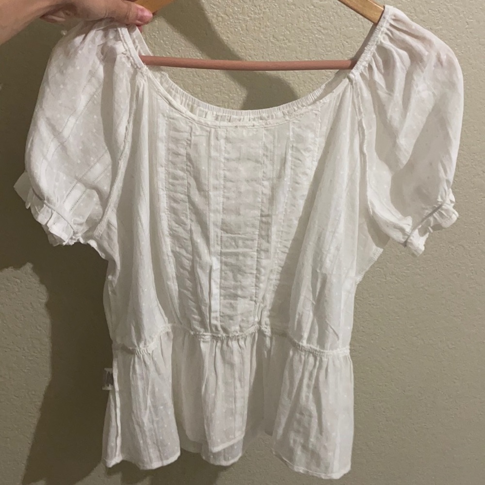 Women’s Medium White Dress Up Shirt